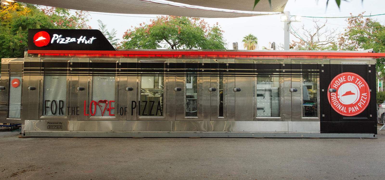 How Pizza Hut stopped innovating its pizza and fell behind