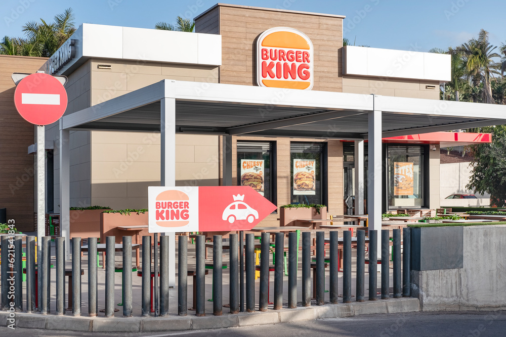 Burger King Tests AI Headsets That Measure Worker Friendliness
